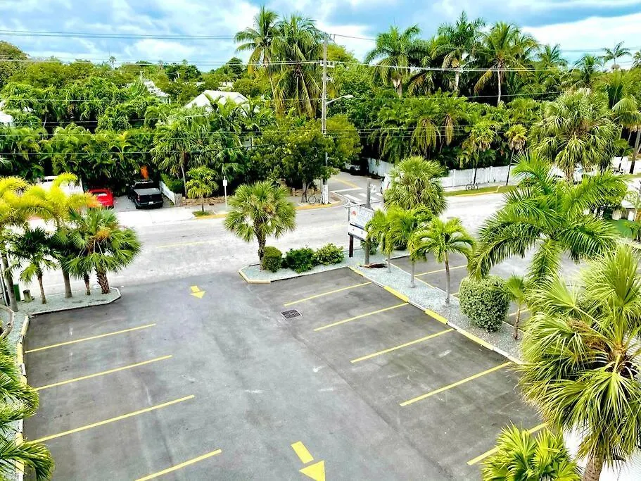 St Kitts - Downtown Waterfront Penthouse Pool Dock Parking Villa Key West Holiday home